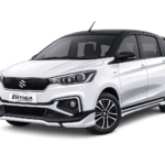 Suzuki All New Ertiga Hybrid putih dari Sarana Rent Car untuk layanan sewa mobil dengan supir di Jakarta.